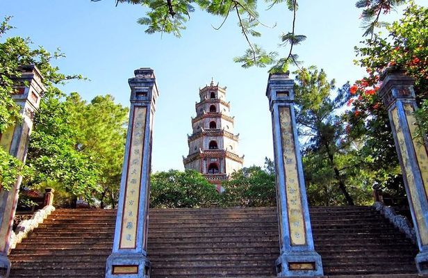 Half-Day Royal Hue Tour