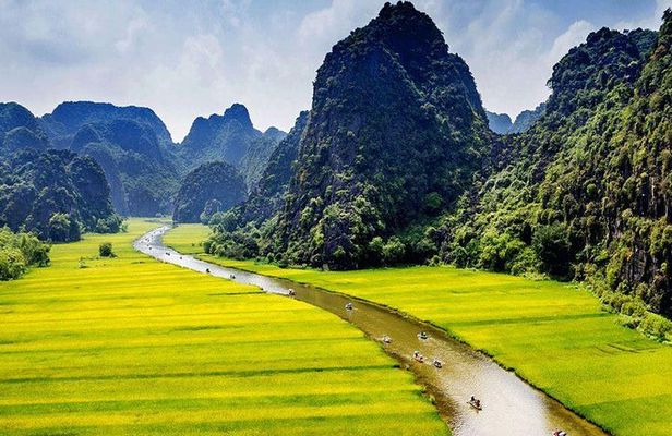 Ninh Binh-Hoa Lu-Tam Coc - Mua cave - Dragon Mountain Hiking 1 Day Tour