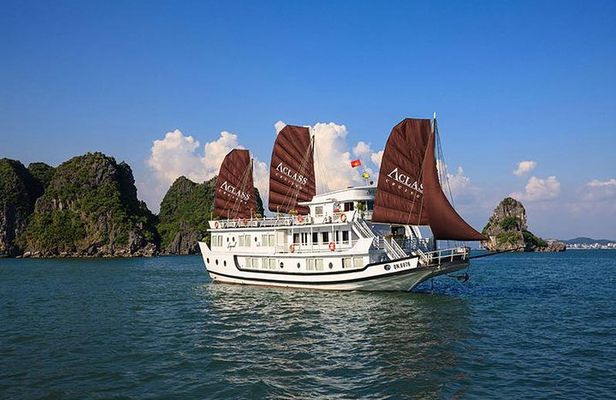From Hanoi: 2-Day Halong Bay Relaxing Tour with 4-Star Cruise