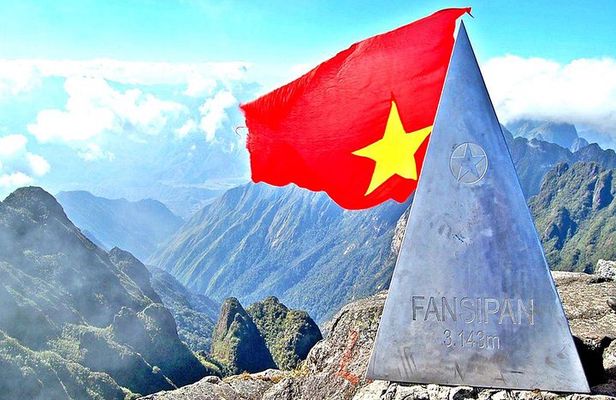 Sapa Trek 3 days 3 nights small group tour - Homestay and Hotel from Hanoi