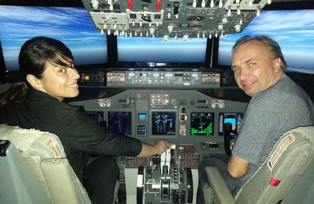 Boeing 737 Flight Simulator Experience