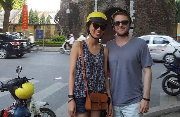 Hanoi Sightseeing And Food Tour By Scooter