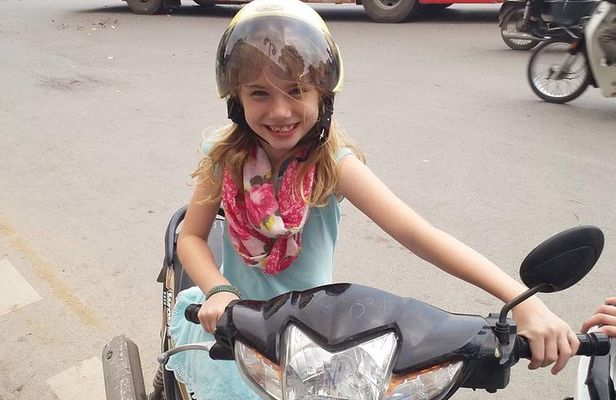 Hanoi Sightseeing & Food Tour by Scooter with Train Street