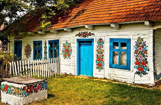 Zalipie- painted village, private tour from Krakow