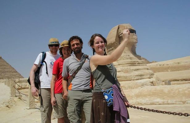 Unbeatable tour (Giza Pyramids,Sphinx,Sakkara,Memphis)