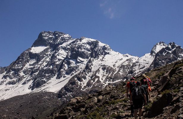 Andes Day Volcano 8K - Cajón del Maipo