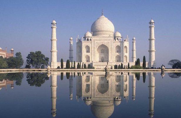 Private Agra Tour by Gatimaan Train visit Taj Mahal and Agra Fort from Delhi