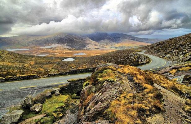 Ring of Kerry Day Tour from Limerick: Including Killarney National Park