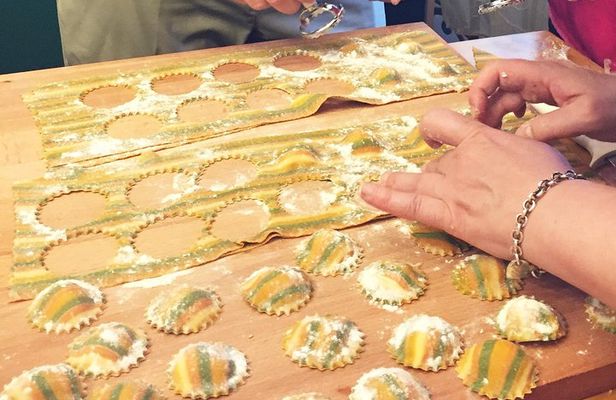 Gluten-Free Dinner & Wine in the Chef's Charming Home