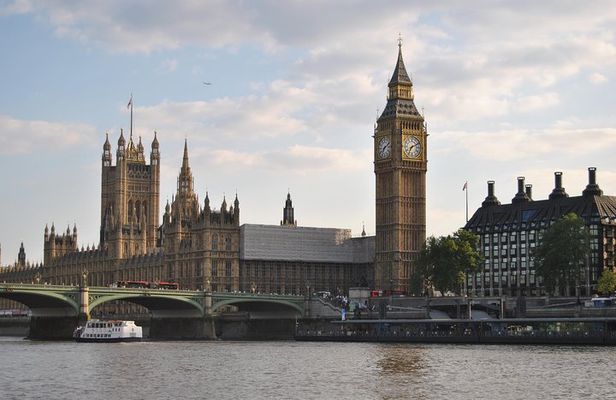Private Full Day Walking Tour in London