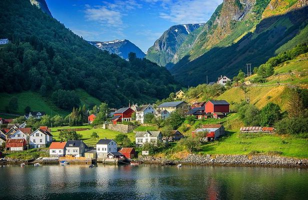Full Day Guided Roundtrip From Bergen To Sognefjord With Flam Railway