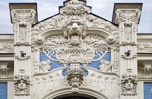 Old Town And Art Nouveau Walking Tour Of Riga