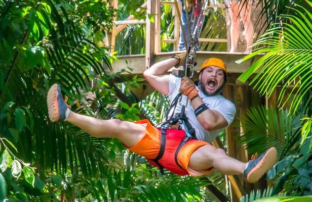 Shore Excursion: Cave Tubing and Zipline Adventure from Belize City