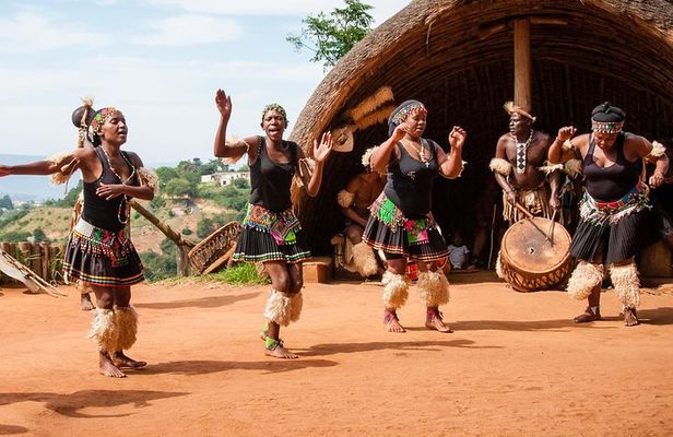 Safari & PheZulu Village Day Tour from Durban