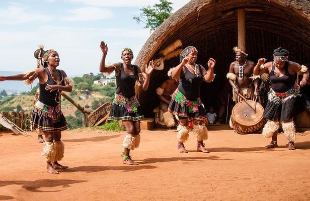 Phezulu Cultural Village & Reptile Park Day Tour from Durban