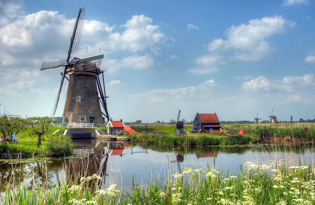 Private full-day customizable tour of the Netherlands from Amsterdam