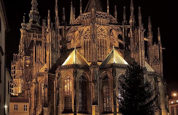 Prague Castle by Night Guided Tour