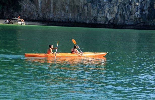 Lan Ha Luxury Cruise 2-day with kayaking