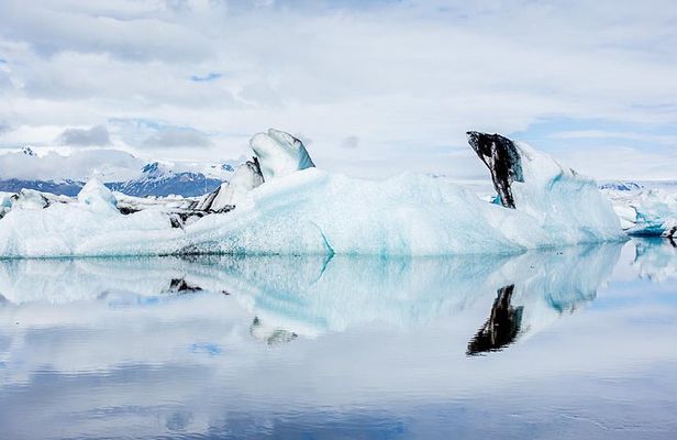 Iceland Glacier Lagoon and South Coast Private Day Tour from Reykjavik