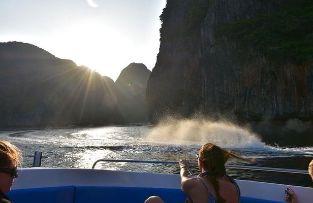 Early Bird Phi Phi Island & 4 Islands Speed Boat Tour from Krabi