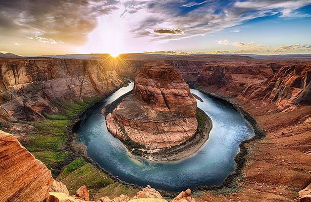 Antelope Canyon and Horseshoe Bend Day Tour from Flagstaff