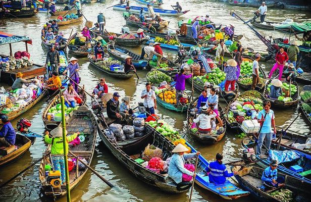 Luxury Mekong Delta Floating Market small Group 2 Days 1 Night