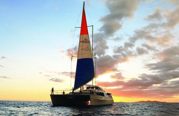 Super Saver Combo: Island & Reef Day Sail + Sunset Dinner Cruise