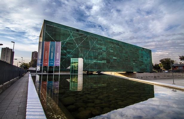Museo de la Memoria Walking Tour