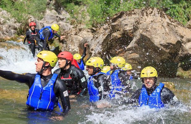 Basic Canyoning on Cetina River from Split or Zadvarje