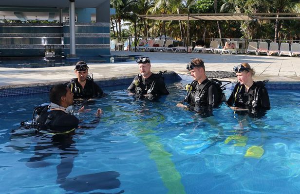 PADI Discover Scuba Diving in Playa del Carmen