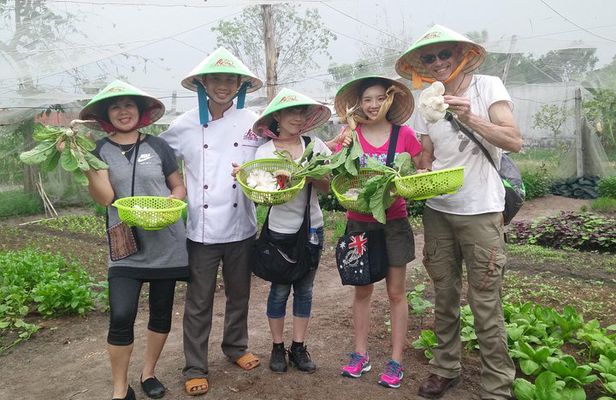 Ho Chi Minh City Full-Day Farm trip with Healthy Cooking Class