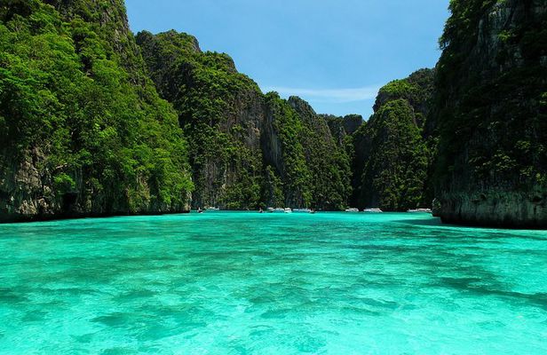 Full-Day Phi Phi Islands Tour with Lunch from Krabi