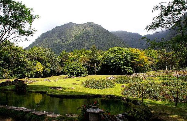 El Valle de Anton Tour from Panama City