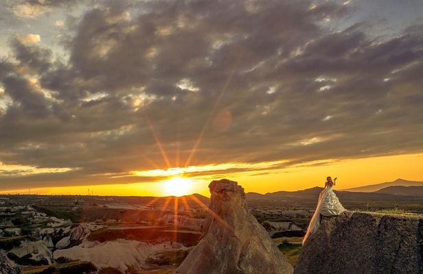 Full-Day Cappadocia Tour with Sunrise Hot Air Balloon Ride