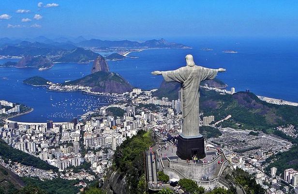 Rio de Janeiro in One Day City Tour Including Lunch