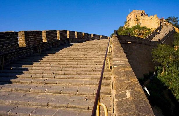 Private Full-Day Mutianyu Great Wall and Summer Palace Tour with Dragon Boat Ride from Beijing
