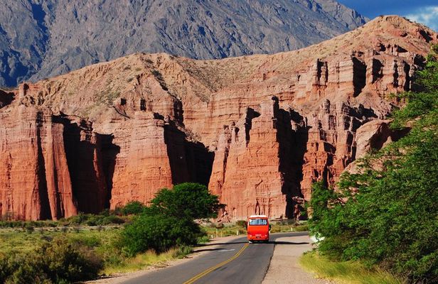 Full-Day Tour Cafayate Calchaqui Valleys with Wine