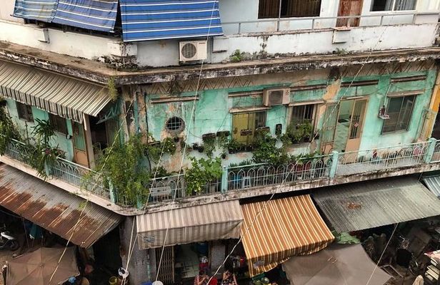 Saigon Afternoon Unseen Street Food Adventure by motorbike or scooter