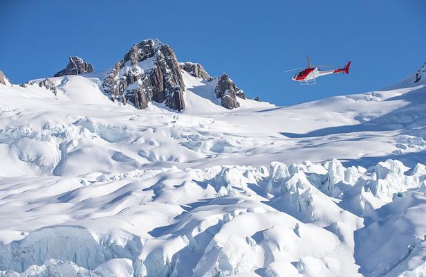 Fox Glacier & Mount Cook Helicopter Flight with snow landing