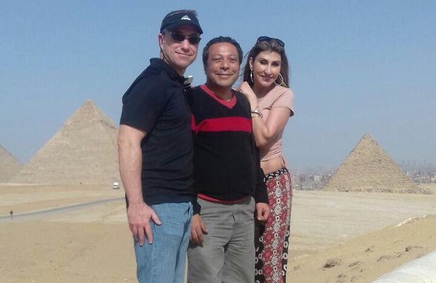 Full Day Tour in Giza Saqqara and Memphis Including Lunch 