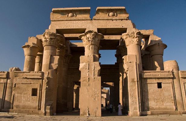 Private day trip to Edfu and Kom-Ombo from Luxor with Guide