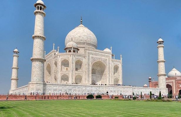 Taj Mahal and Agra Fort from Delhi
