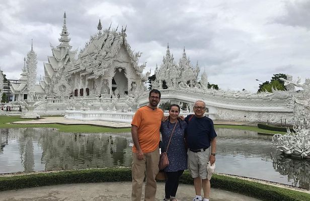 Private tour in the North Chiang Mai, Chiang Rai for 4 days