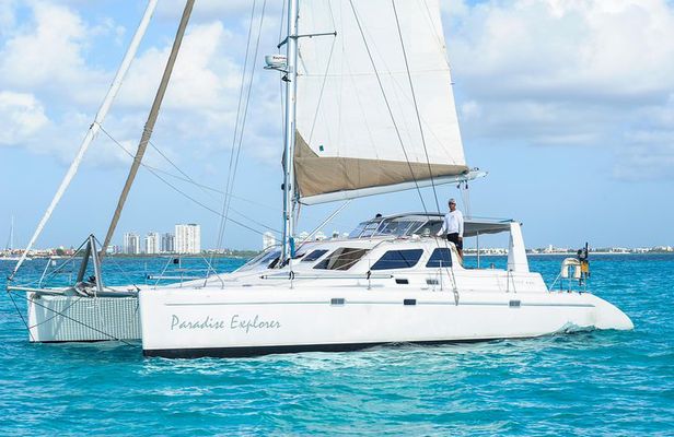 Full-Day Sailing Trip to Mujeres Island from Playa del Carmen