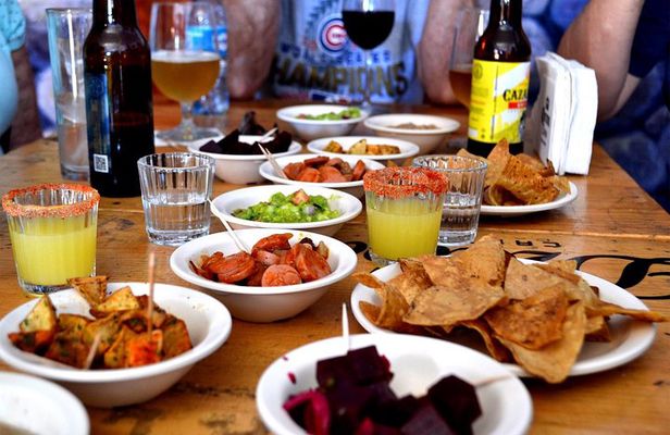 Bar hopping tour in Merida
