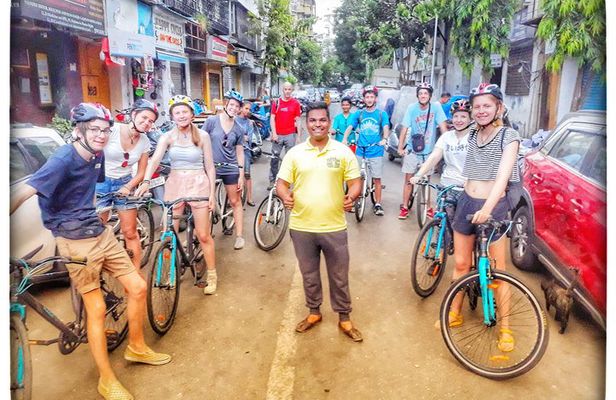 3 Hours Early Morning in South Mumbai Heritage Bicycle Tour