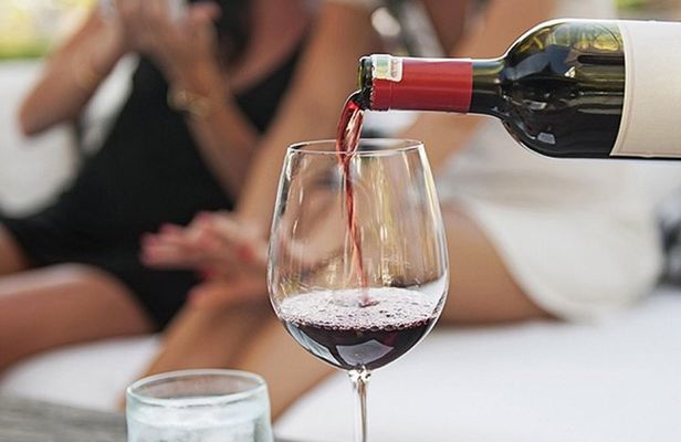 Winery Oeno Island Style Wine Tasting