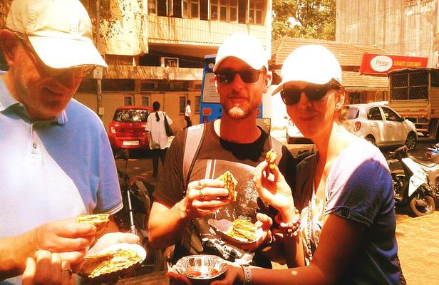 Food Walk Tour Pune (2 Hours Guided Food Tasting Walk)