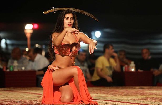 Private Evening Thriller Desert Safari & BBQ Dinner