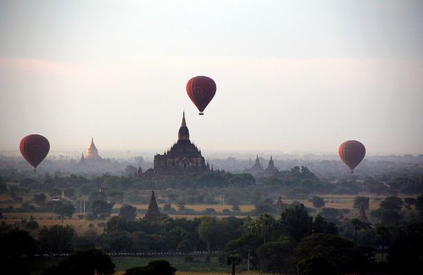 Old Bagan Sightseeing Tour